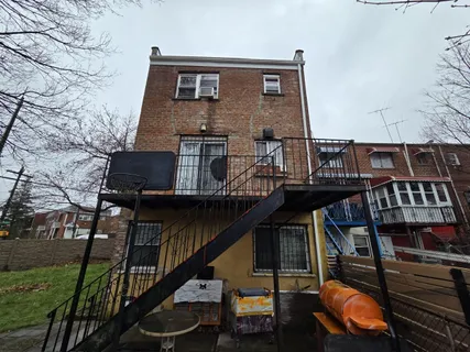 $770,000 | 1073 East 233rd Street | Wakefield