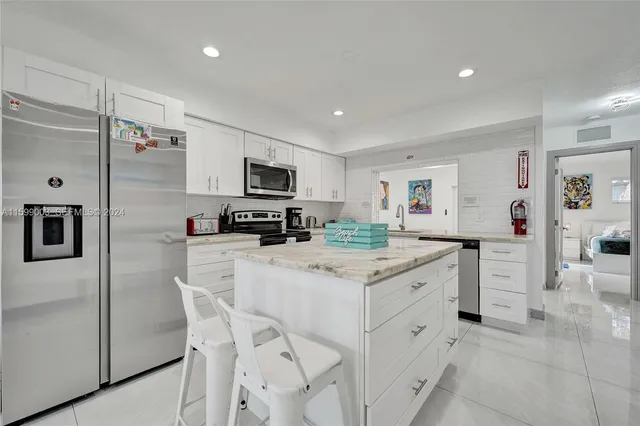 $6,000 | 218 Southeast 4th Street, Dania Beach, FL 33004