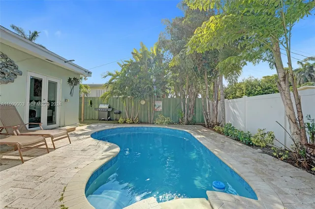 $6,000 | 218 Southeast 4th Street, Dania Beach, FL 33004