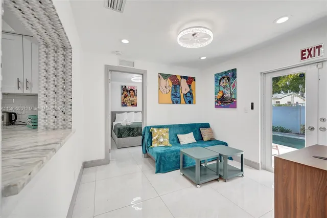 $6,250 | 218 Southeast 4th Street, Dania Beach, FL 33004