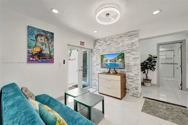 $6,250 | 218 Southeast 4th Street, Dania Beach, FL 33004