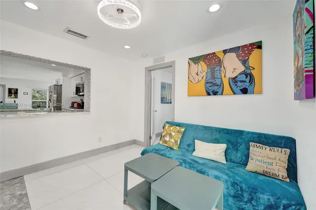 $6,250 | 218 Southeast 4th Street, Dania Beach, FL 33004