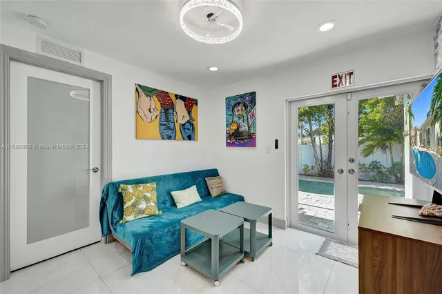 $6,250 | 218 Southeast 4th Street, Dania Beach, FL 33004