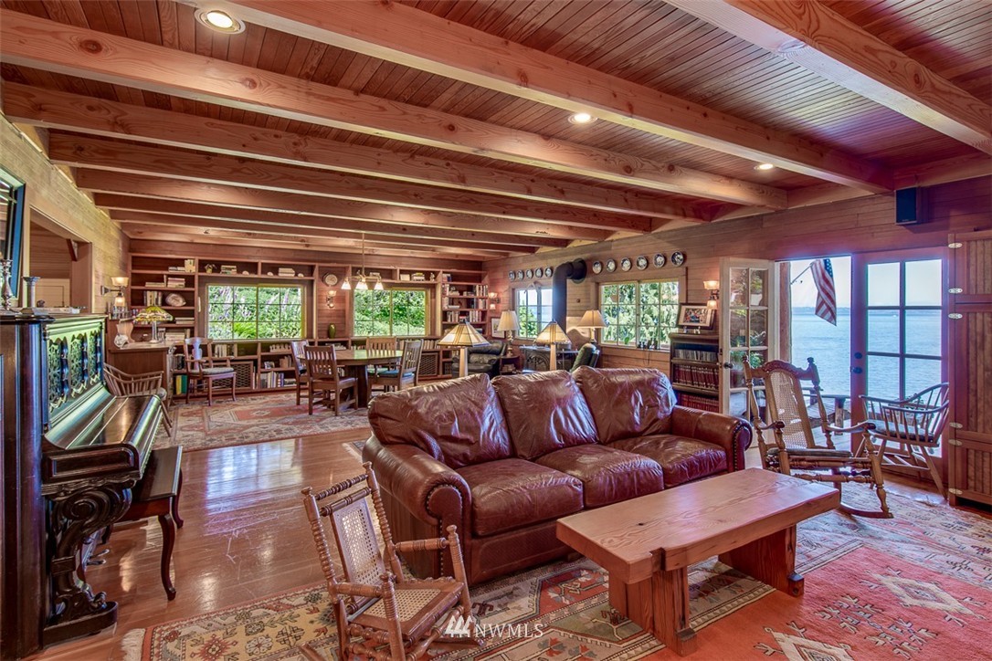 16550 Agate Point Road Northeast Bainbridge Island, WA 98110 - Photo 17 of 25 Gallery Image 17