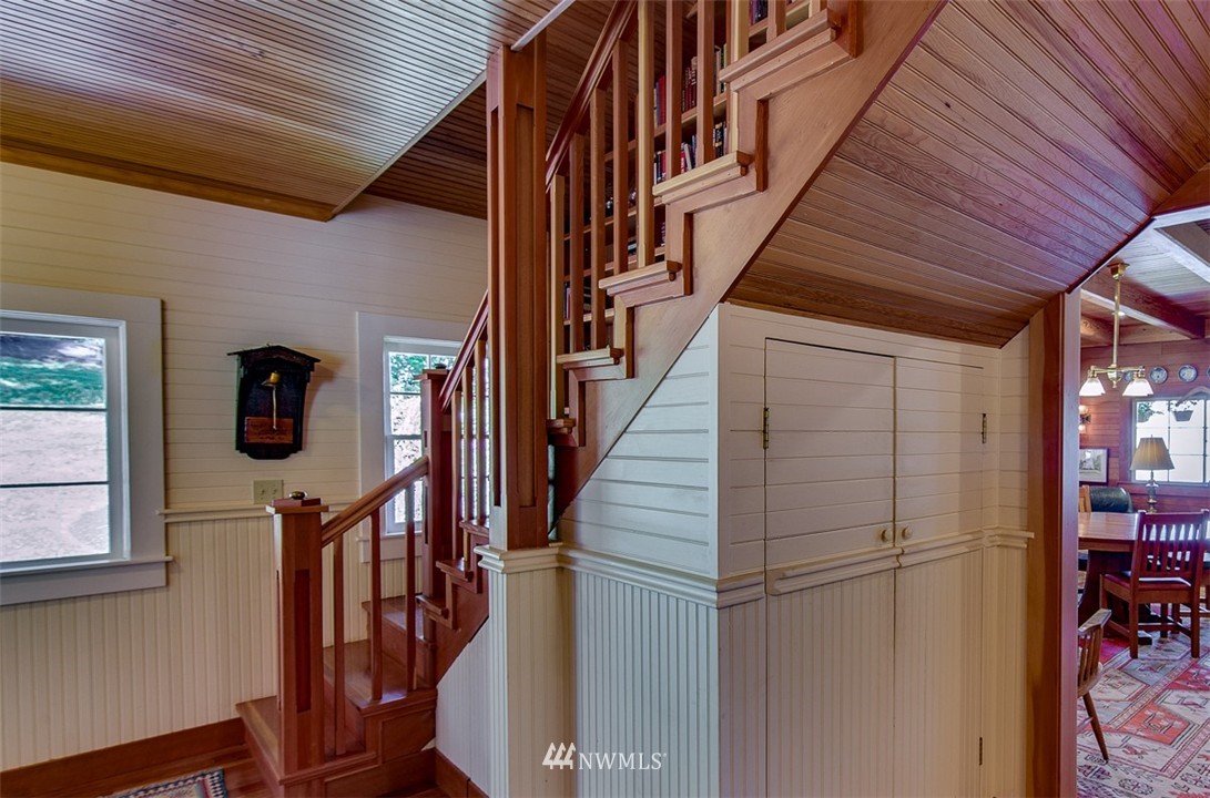 16550 Agate Point Road Northeast Bainbridge Island, WA 98110 - Photo 23 of 25 Gallery Image 23