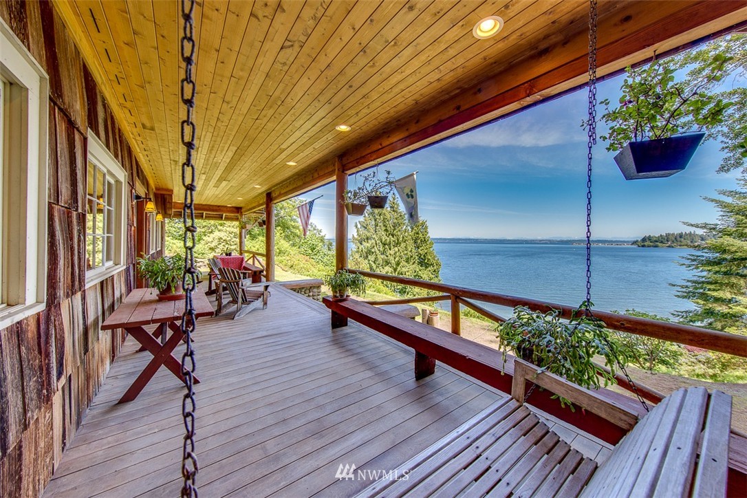16550 Agate Point Road Northeast Bainbridge Island, WA 98110 - Photo 5 of 25 Gallery Image 5