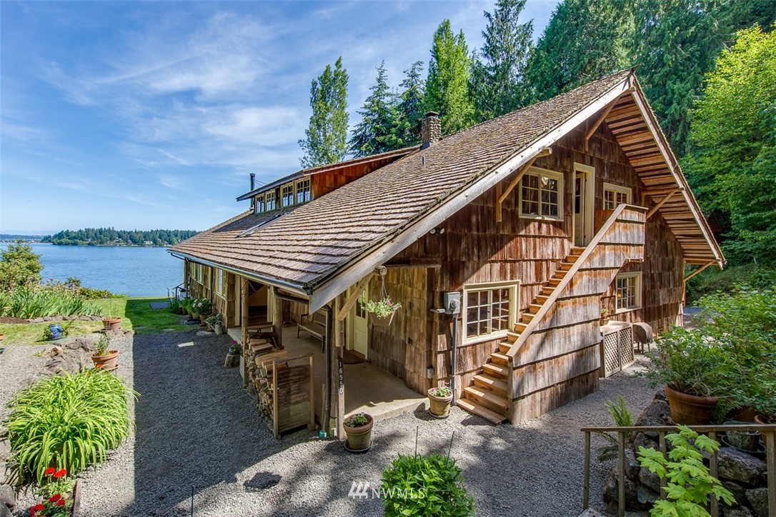 16550 Agate Point Road Northeast Bainbridge Island, WA 98110 - Photo 6 of 25 Gallery Image 6
