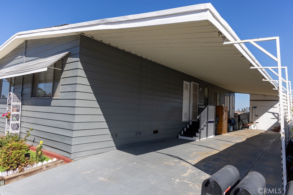 2601 East Victoria Street, Unit 211 Compton, CA 90220 - Photo 2 of 28