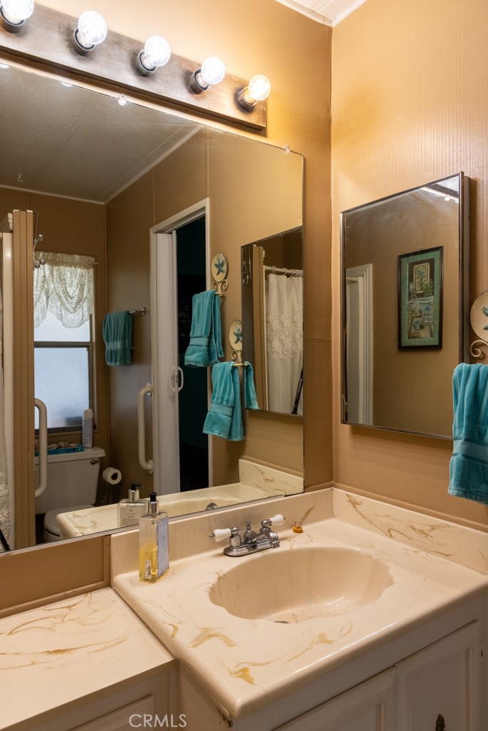 2601 East Victoria Street, Unit 211 Compton, CA 90220 - Photo 22 of 28