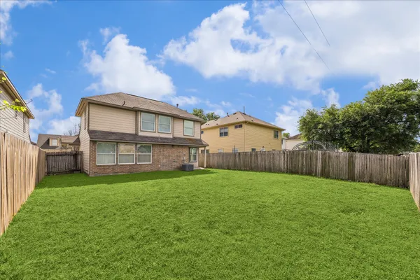 $1,850 | 19811 Shores Edge Drive, Tomball, TX 77375