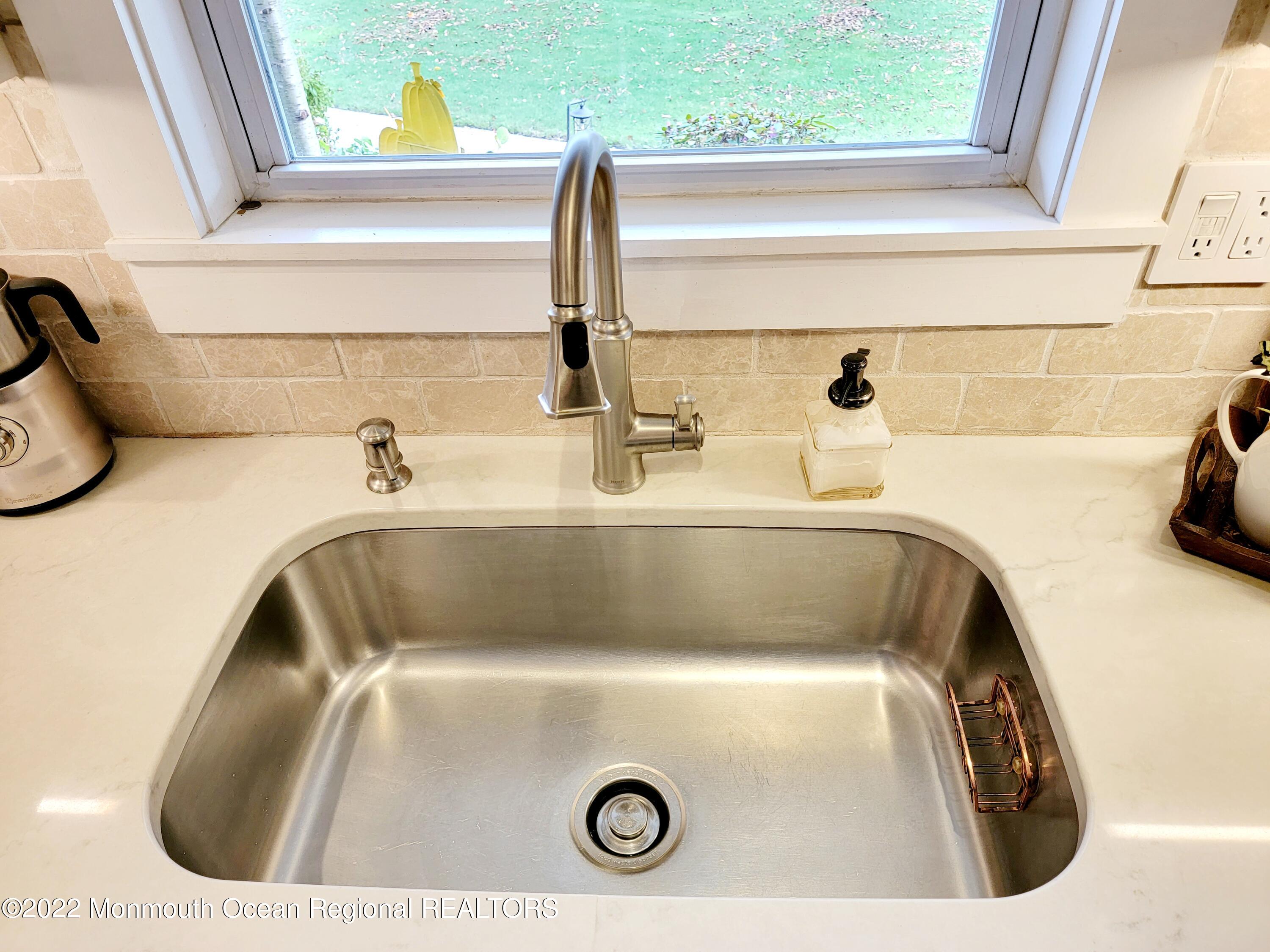 40 Daisy Road Toms River, NJ 08753 - Photo 11 of 27 sink
