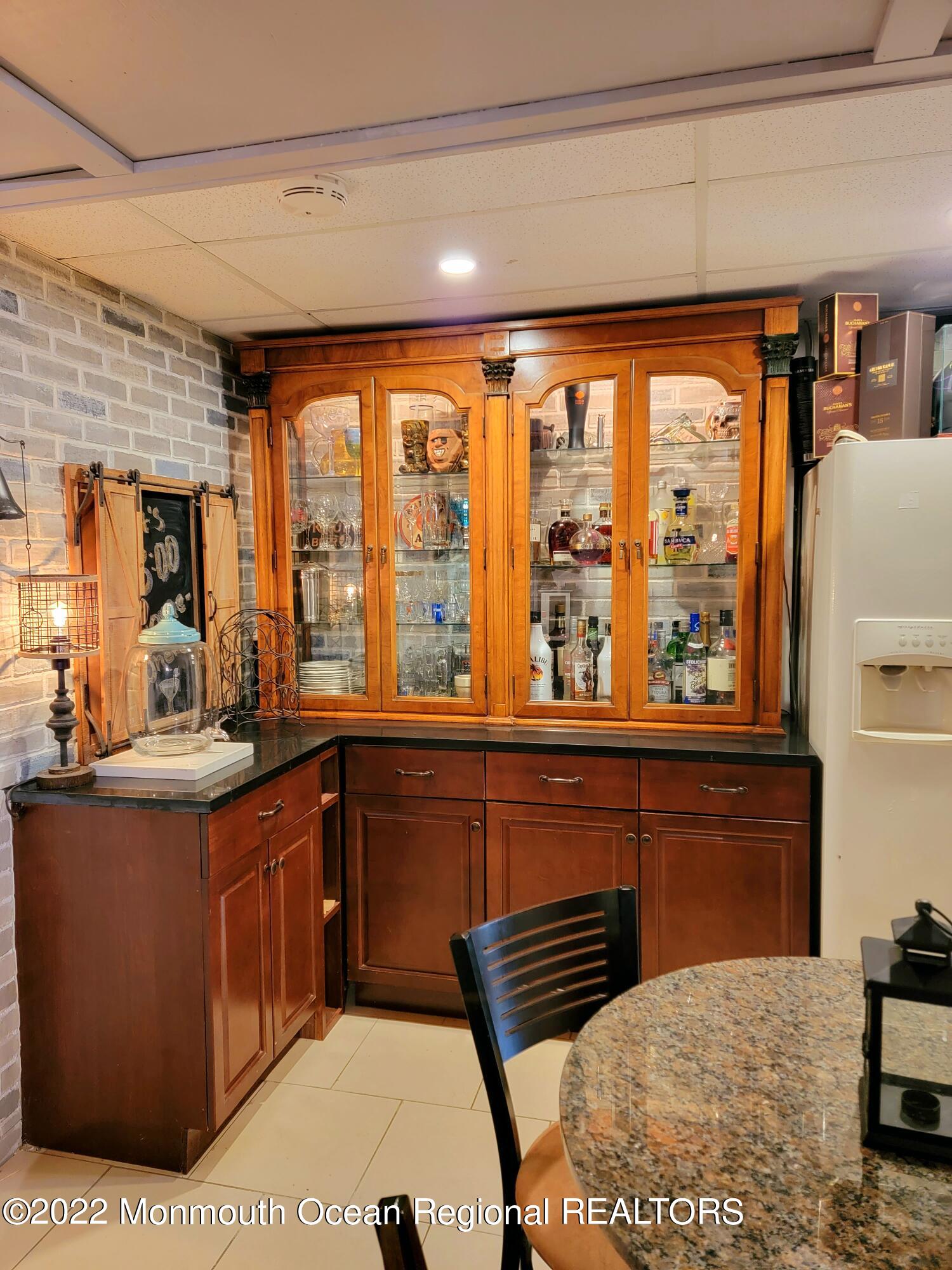 40 Daisy Road Toms River, NJ 08753 - Photo 24 of 27 basementbararea