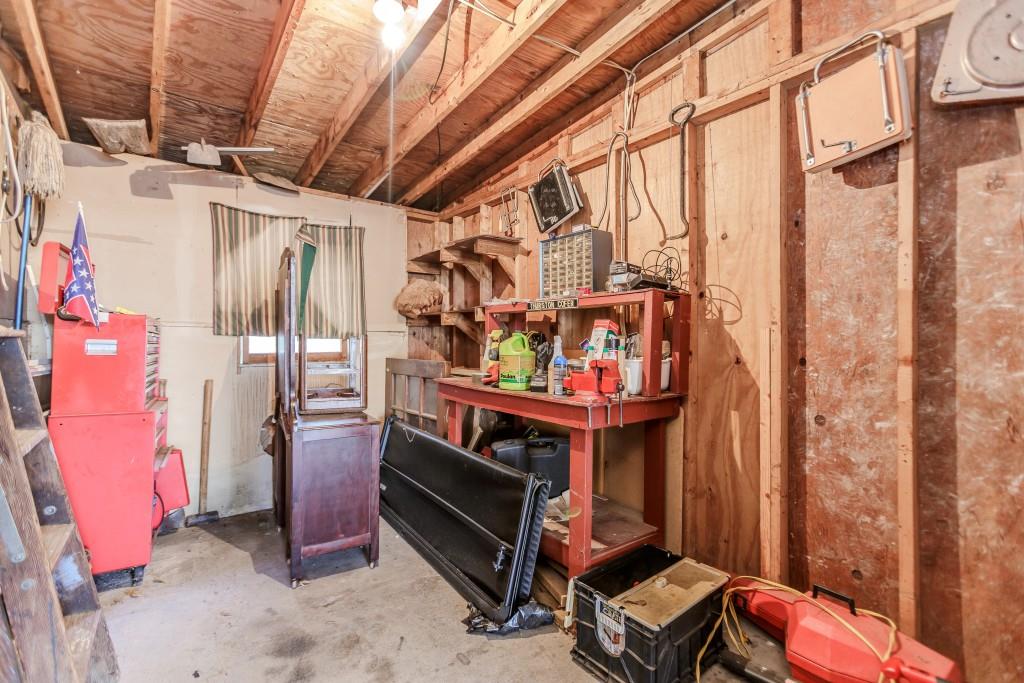 253 3rd Avenue Winder, GA 30680 - Photo 27 of 37