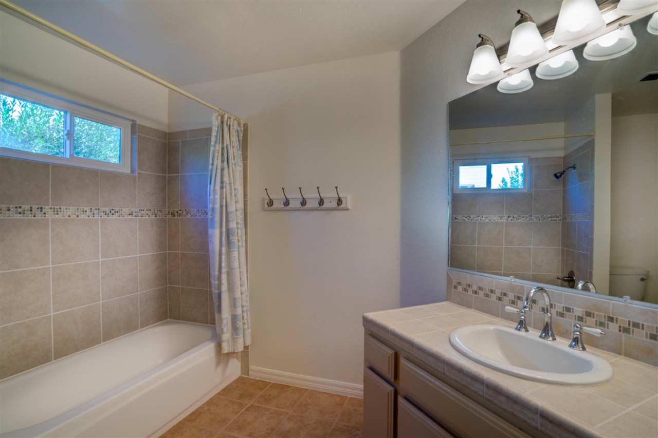 17264 Felipe Road Ramona, CA 92065 - Photo 16 of 25