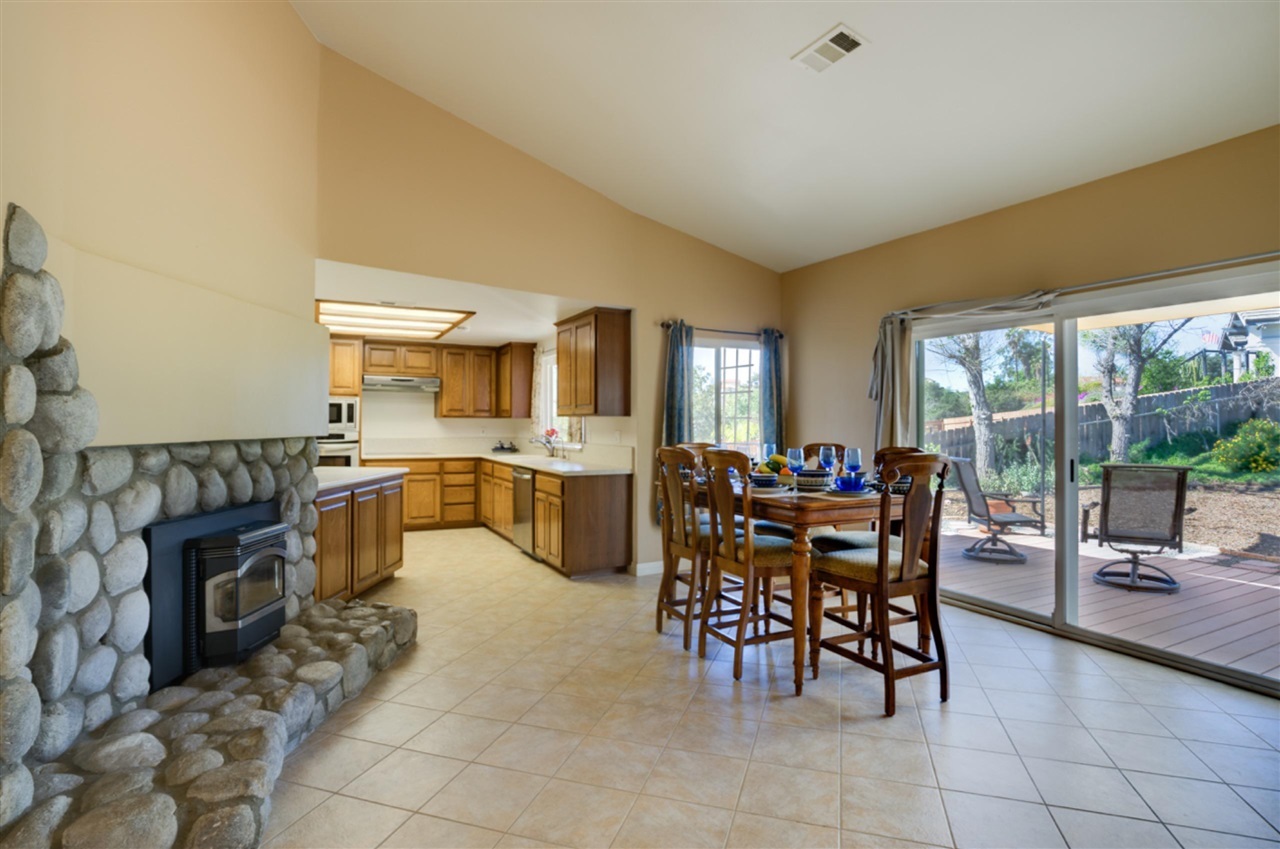 17264 Felipe Road Ramona, CA 92065 - Photo 10 of 25