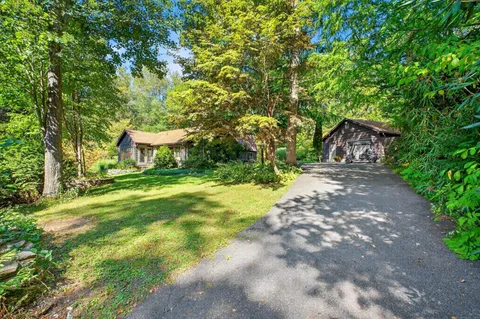 $849,900 | 45 Indian Trail, Brookfield, CT 06804