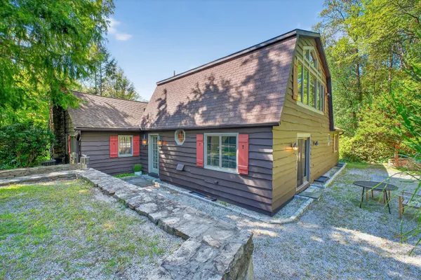 $849,900 | 45 Indian Trail, Brookfield, CT 06804