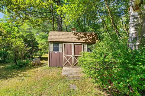 $849,900 | 45 Indian Trail, Brookfield, CT 06804