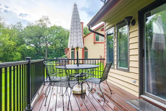 $215,000 | 41 Spring Creek Lane, Galena, IL 61036