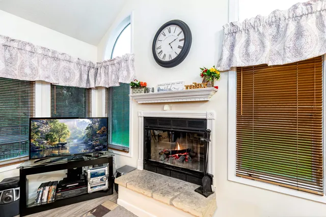 $215,000 | 41 Spring Creek Lane, Galena, IL 61036