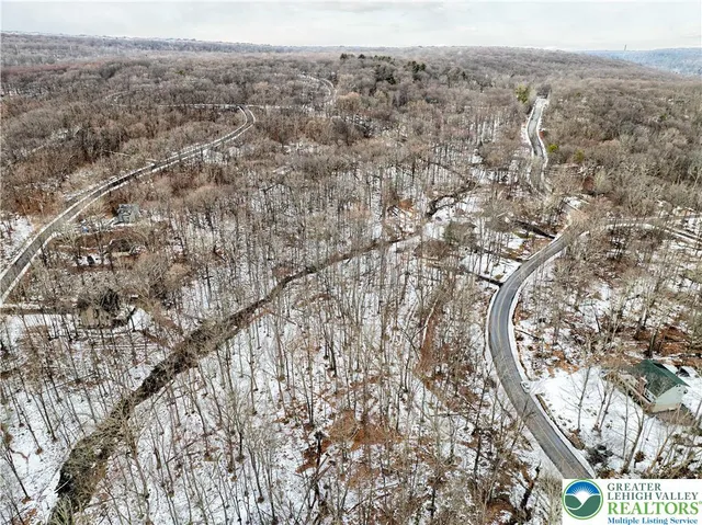 a view of a tennis court