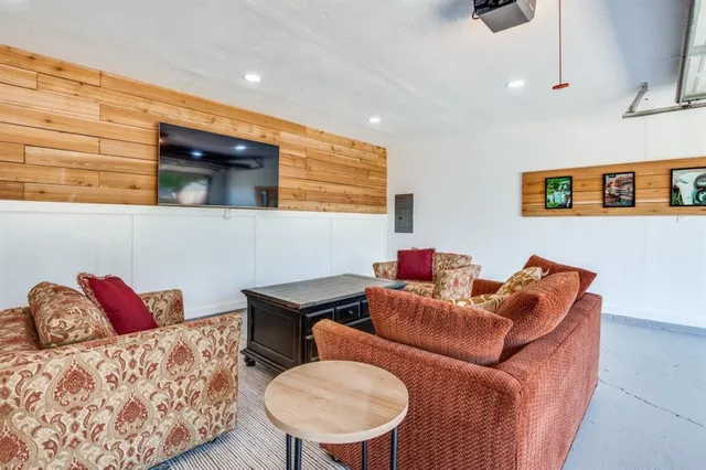 $329,999 | 2813 Woodlark Drive, Fort Worth, TX 76123