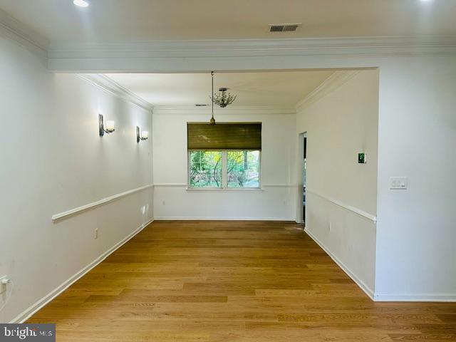 33 Brownstone Road East Windsor, NJ 08520 - Photo 7 of 25 Dining Rm
