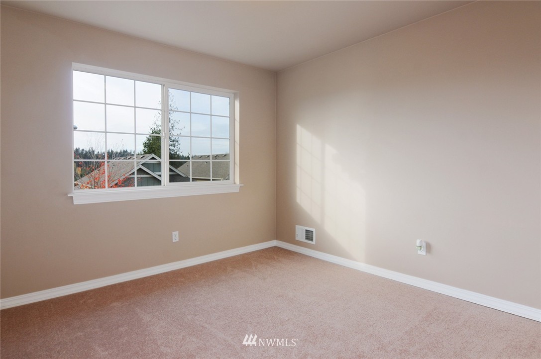 24051 40th Avenue Southeast Bothell, WA 98021 - Photo 14 of 23