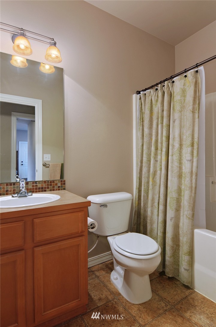 24051 40th Avenue Southeast Bothell, WA 98021 - Photo 8 of 23
