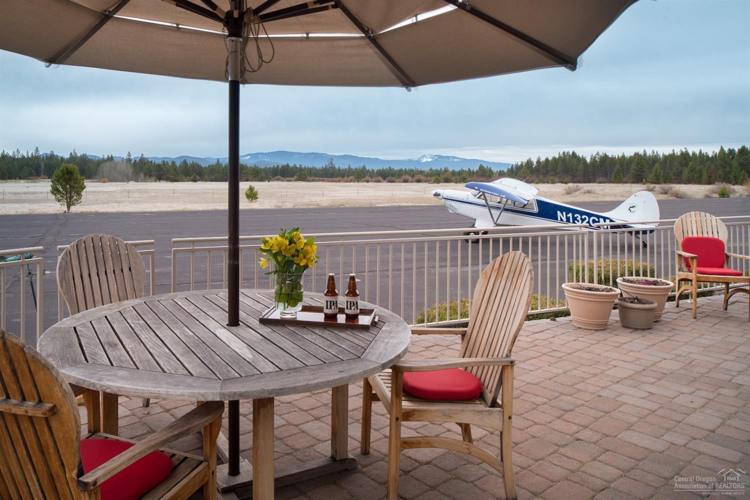 56902 River Road Sunriver, OR 97707 - Photo 1 of 24 Welcome to 6 River Road in Sunriver's Sk