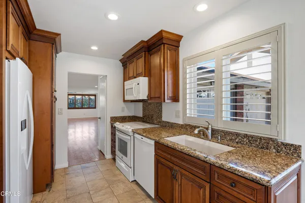 $520,000 | 7115 Village 7, Camarillo, CA 93012