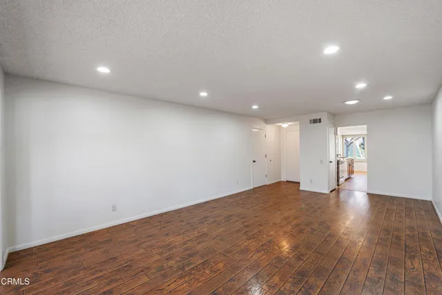 $608,000 | 7115 Village 7, Camarillo, CA 93012