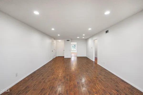 $520,000 | 7115 Village 7, Camarillo, CA 93012