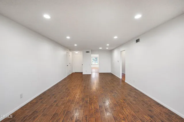 $608,000 | 7115 Village 7, Camarillo, CA 93012