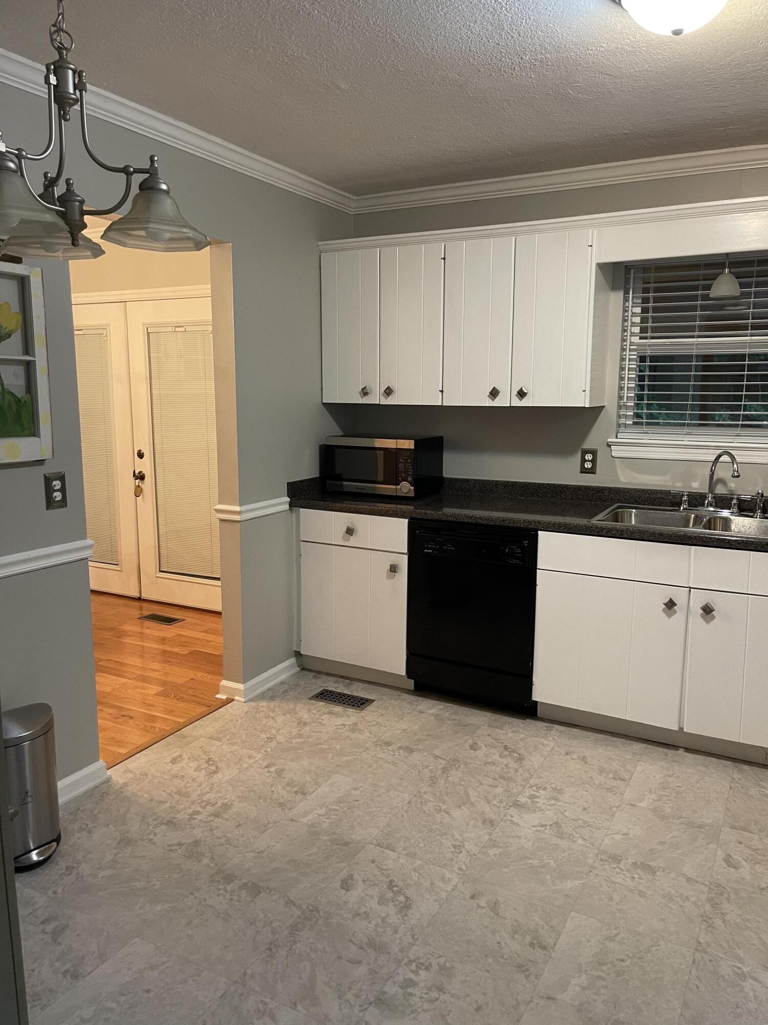 1155 Boy Scout Road Hixson, TN 37343 - Photo 5 of 25 C839323D-8493-4F5C-89DF-BD468B2852F8