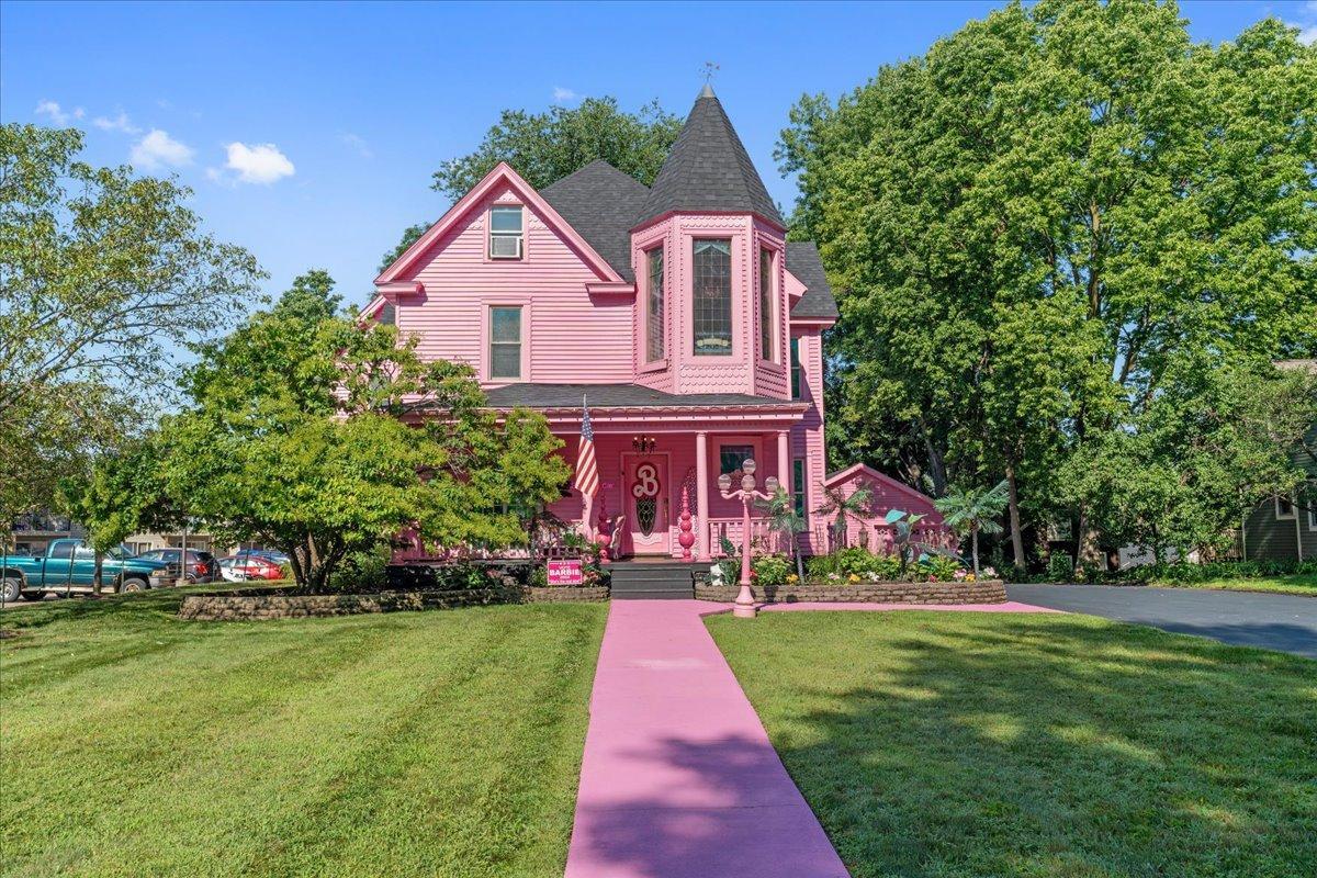 1031 2nd Street Hudson, WI 54016 - Photo 2 of 55