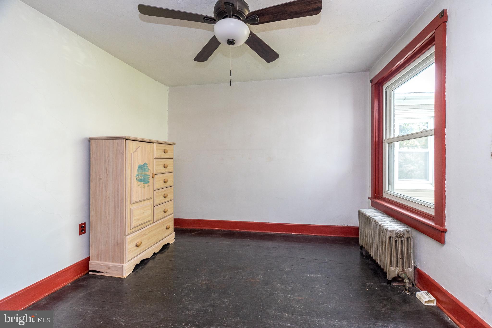 207 Spruce Street Reading, PA 19611 - Photo 15 of 23 Bedroom 2