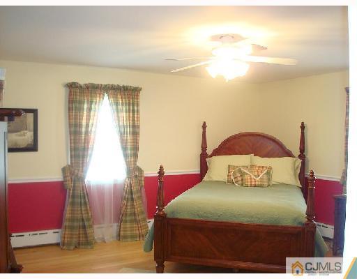 1355 Sioux Road North Brunswick, NJ 08902 - Photo 5 of 10 Gallery Image 5