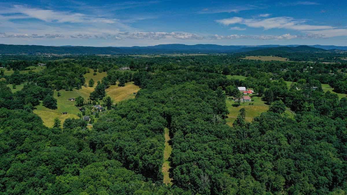 751-771 Lipps Road Lewisburg, WV 24901 - Photo 8 of 43 Gallery Image 8