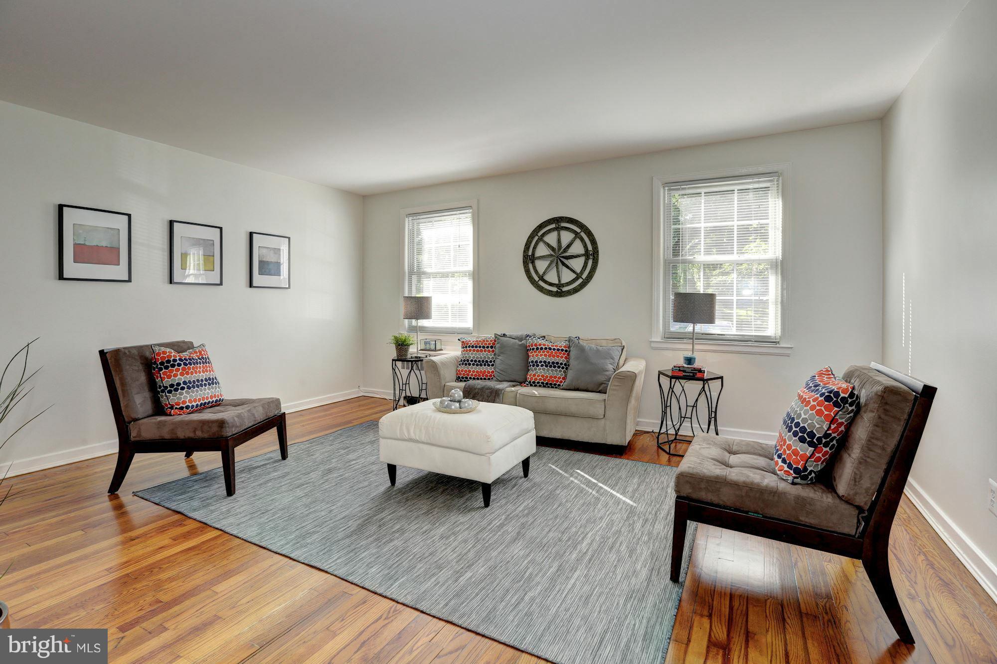 2412 Colston Drive, Unit C103 Silver Spring, MD 20910 - Photo 11 of 18 Living Room