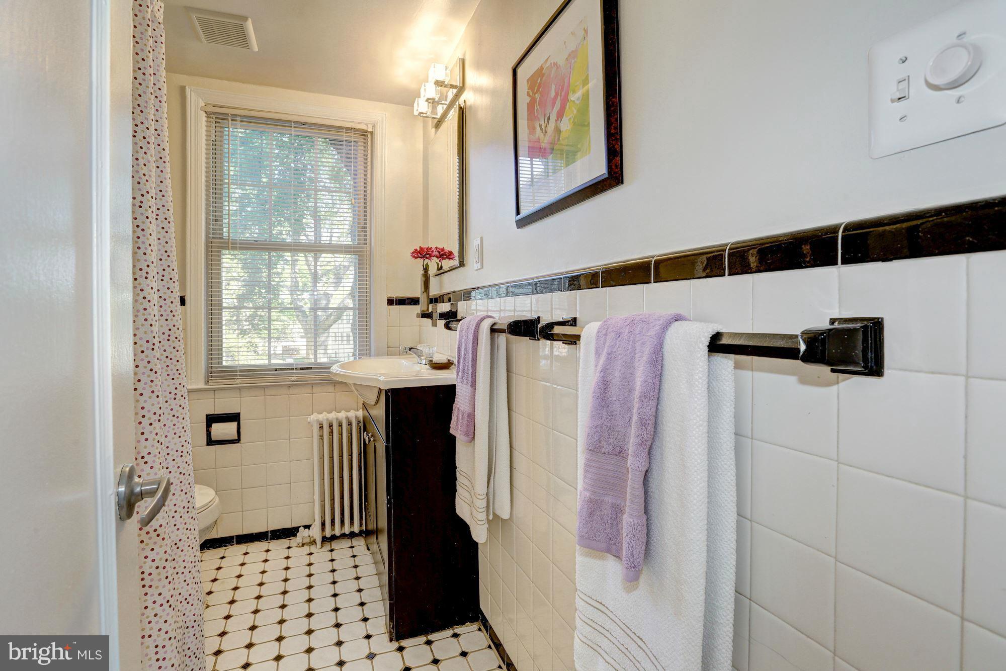 2412 Colston Drive, Unit C103 Silver Spring, MD 20910 - Photo 15 of 18 Bath