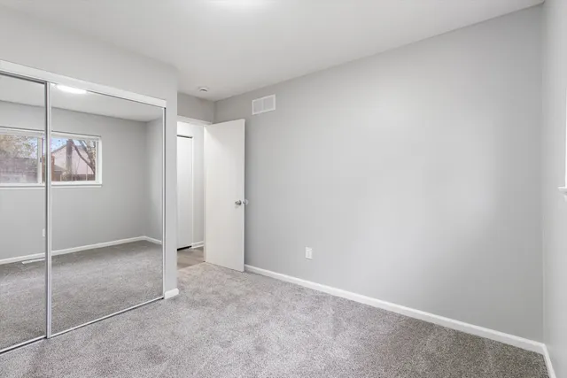 $405,000 | 1735 Crestline Drive, Troy, MI 48083