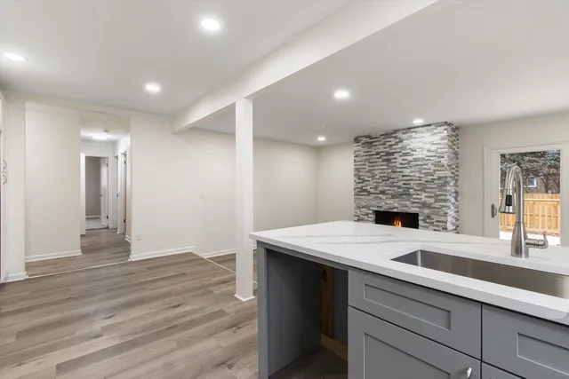 $405,000 | 1735 Crestline Drive, Troy, MI 48083