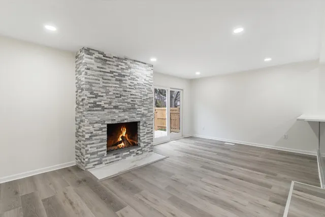 $405,000 | 1735 Crestline Drive, Troy, MI 48083