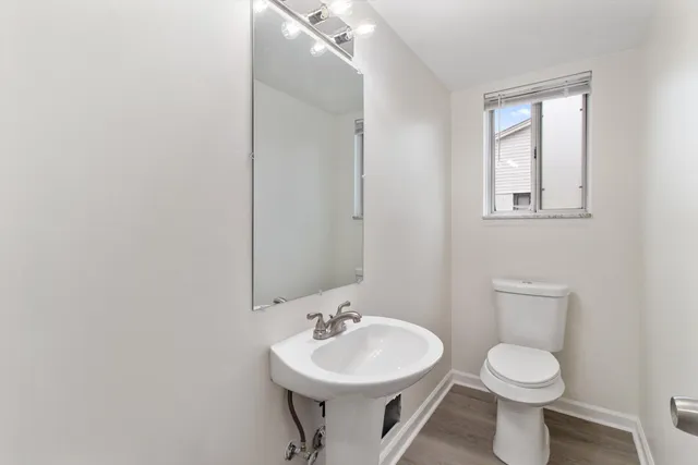 $405,000 | 1735 Crestline Drive, Troy, MI 48083