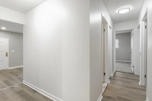 $405,000 | 1735 Crestline Drive, Troy, MI 48083