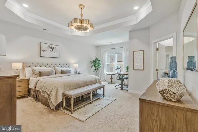 $645,000 | 13240 Lake Woodland Way, Unit 5F, Herndon, VA 20171