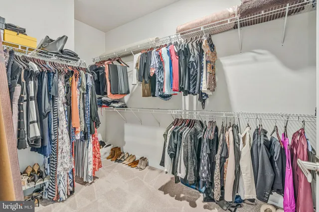 $645,000 | 13240 Lake Woodland Way, Unit 5F, Herndon, VA 20171