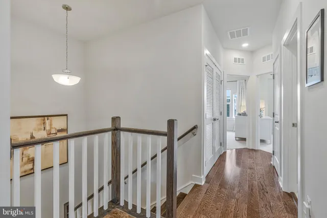 $645,000 | 13240 Lake Woodland Way, Unit 5F, Herndon, VA 20171