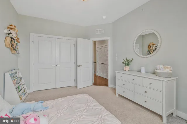 $645,000 | 13240 Lake Woodland Way, Unit 5F, Herndon, VA 20171